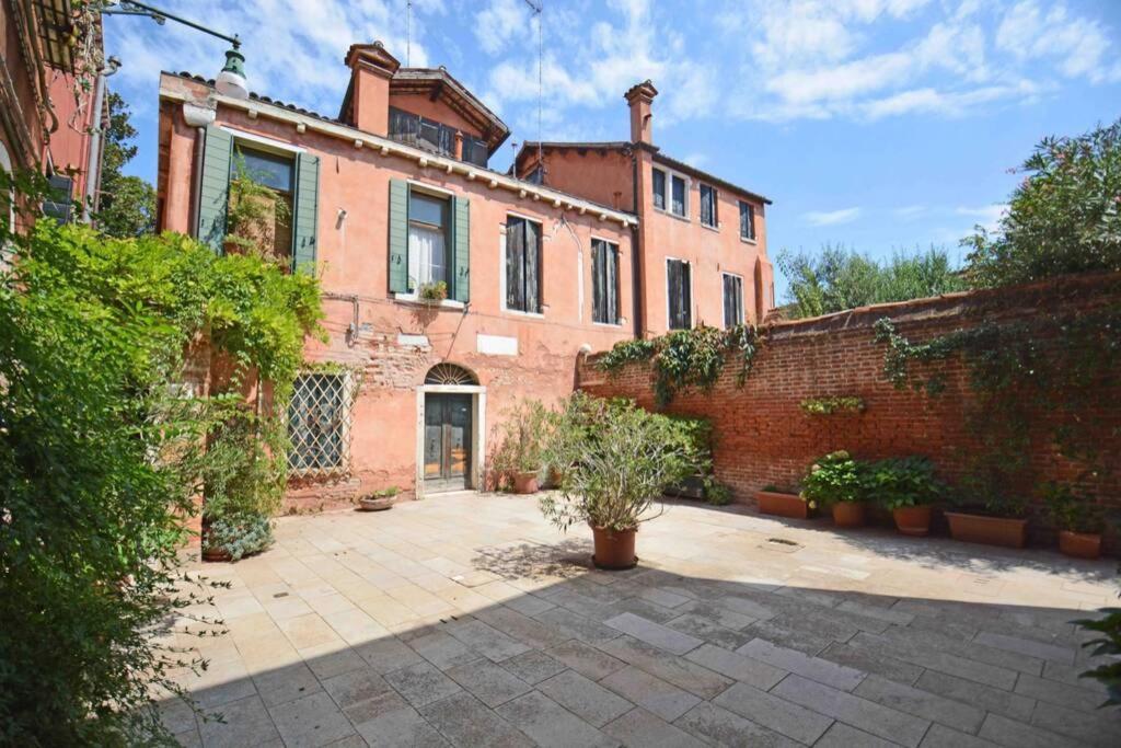 Zattere Cottage Close To Guggenheim Venecia Exterior foto